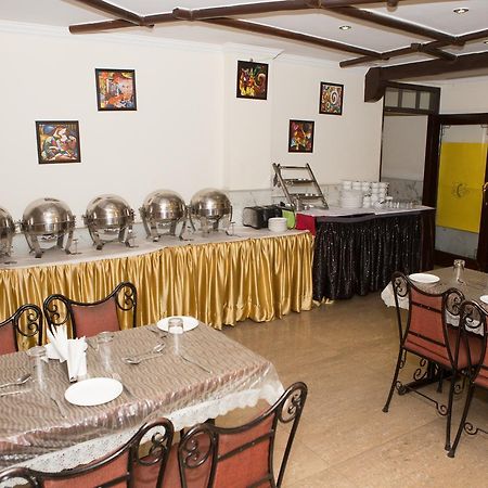 The Crest Inn Delhi (National Capital Territory of India) Exterior foto