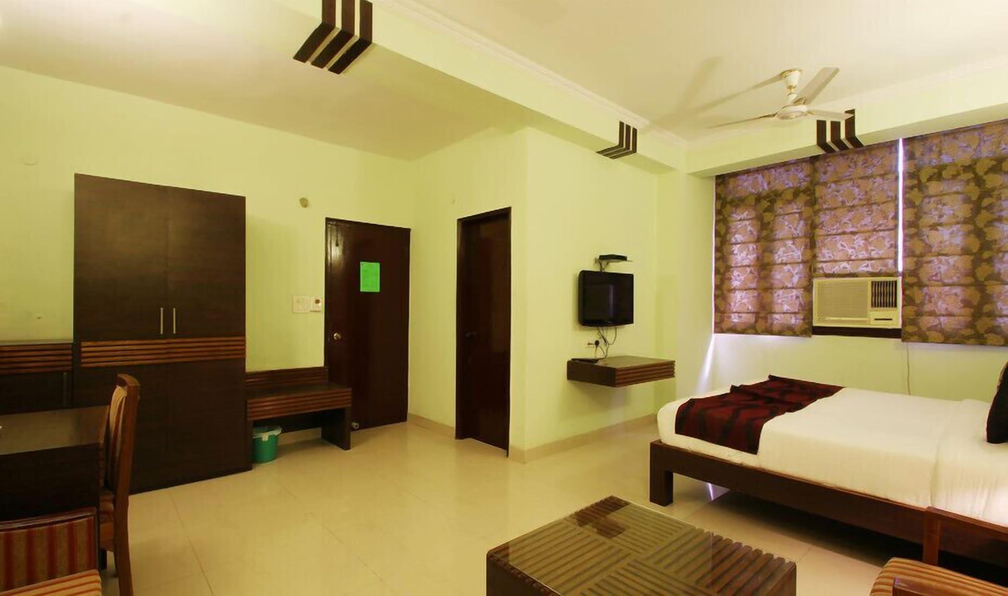 The Crest Inn Delhi (National Capital Territory of India) Exterior foto