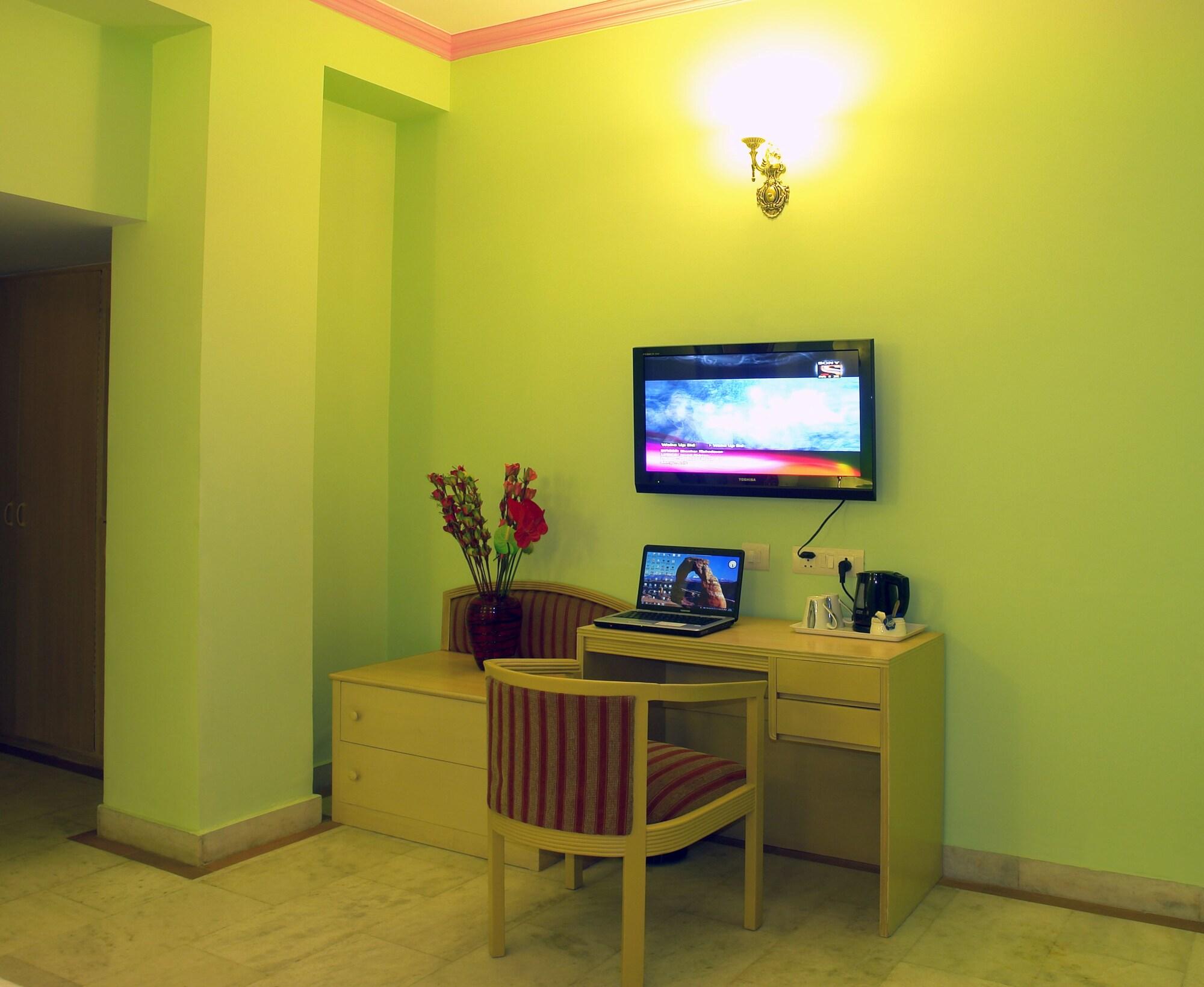The Crest Inn Delhi (National Capital Territory of India) Exterior foto