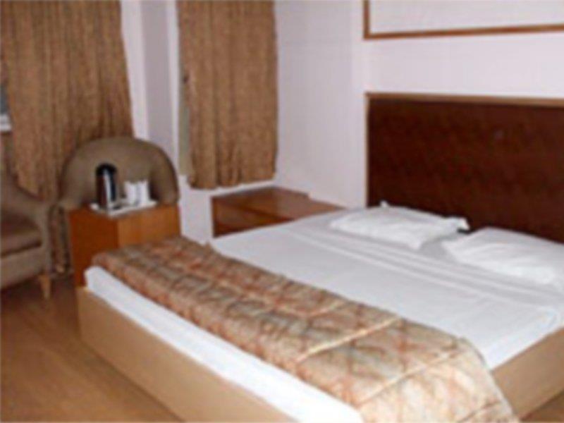 The Crest Inn Delhi (National Capital Territory of India) Exterior foto