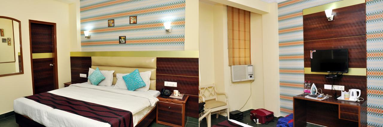 The Crest Inn Delhi (National Capital Territory of India) Exterior foto